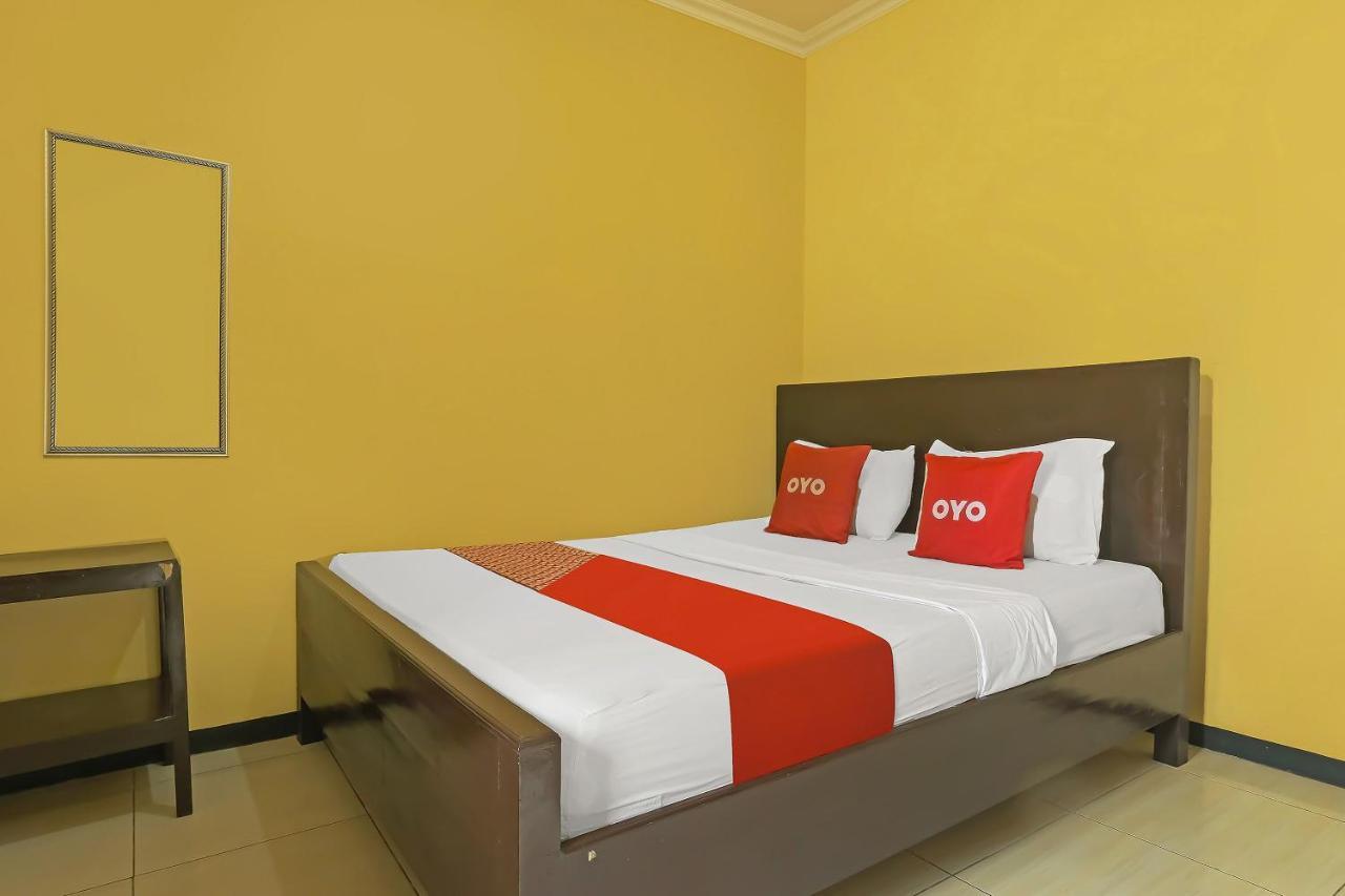 Oyo 92483 Hotel Kirana Salatiga Bagian luar foto